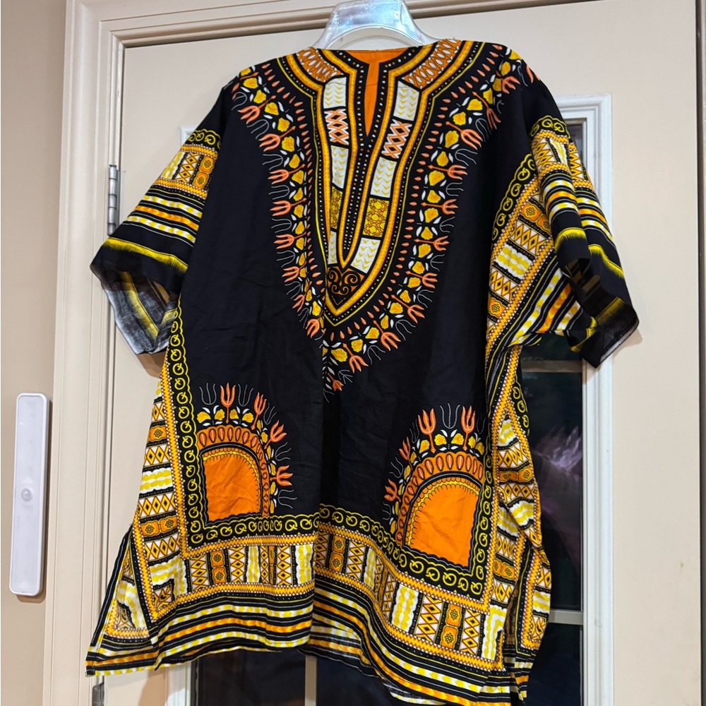 African Dashiki Shirt in Black and Orange